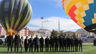 Burdur’da turizmi geliştirmek amacıyla sıcak hava balonu tanıtımı yapıldı