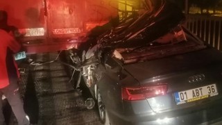 Mersin’de tıra arkadan çarpan otomobildeki 1 kişi öldü, 3 kişi yaralandı