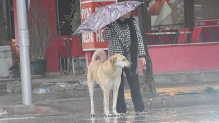 Antalya’da sağanak ve fırtına etkili oluyor