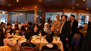 Belen Kaymakamı Yılmaz, yetim çocuklarla iftarda buluştu