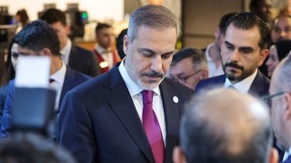 Dışişleri Bakanı Fidan, Antalya Diplomasi Forumu’nda AA standını ziyaret etti: