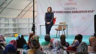 Hatay’da ”Asrın dayanışmasında kadınlarımızın rolü” konulu söyleşi düzenlendi