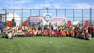 İskenderun’da depremzede çocuklar için futbol turnuvası organize edildi