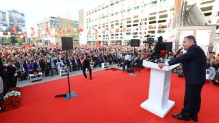 Antalya Büyükşehir Belediye Başkanı Böcek yeni dönemine törenle başladı