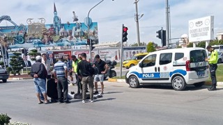 Antalya’da otomobille motosikletin çarpıştığı kazada 1 kişi ağır yaralandı