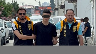 Adana’da 7 suçtan aranan zanlı saklandığı evde yakalandı