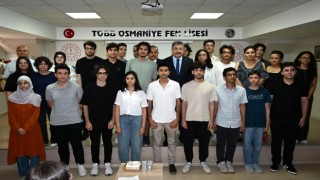 Osmaniye'de YKS 'de İlk Bine Girenler Vali Yılmaz Tarafından Ödüllendirildi