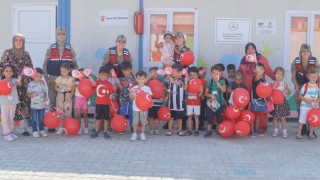 Hatay’da jandarma ekipleri öğrencilerle buluştu