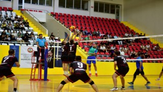 Kamu Spor Oyunları Osmaniye’de Voleybol Maçlarıyla Start Aldı