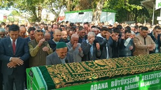 Adana’da trafik kazasında ölen çocuğun cenazesi defnedildi