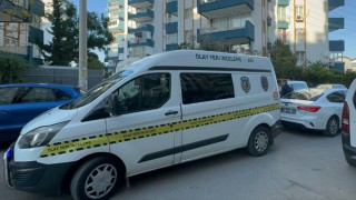 Antalya’da bir apartman dairesinde İran uyruklu 3 kardeş ölü bulundu