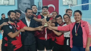 Kozan’da voleybol turnuvası düzenlendi