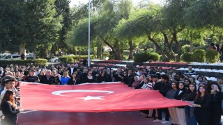 OKÜ Öğrencileri Atatürk'ün İzinde: 10 Kasım’da Saygı Yürüyüşü Düzenlendi