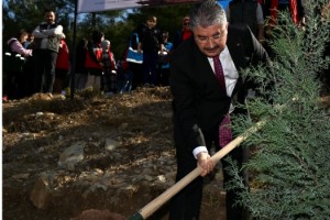 Vali Yılmaz: “Cennet Vatanımızı Yeşille Buluşturuyoruz”