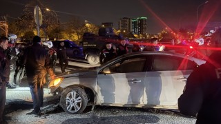 Adana’da kovalamaca sırasında devrilen motosikletteki 2 yunus polisi yaralandı