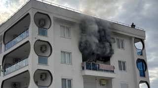 Alanya’da rezidansta çıkan yangın hasara neden oldu