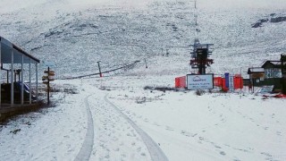 Antalya’nın yüksek kesimlerinde kar yağışı başladı