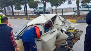 Isparta’da kamyonetle otomobilin çarpıştığı kazada 1 kişi öldü