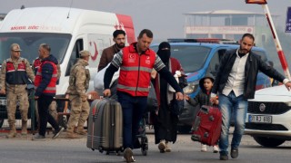 Suriyeliler ülkelerine dönmek için Hatay’daki 3 sınır kapısını kullanıyor