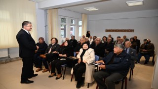 Vali Yılmaz, Tazelenme Üniversitesi’nde Ders İşledi