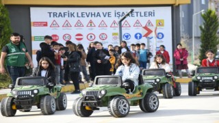 Öğrenciler Trafik Kurallarını Bu Parkta Uygulamalı Öğreniyor