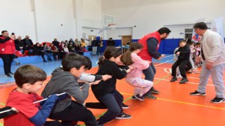 Osmaniye'de Gençlik Festivali Renkli Görüntülere Sahne Oldu