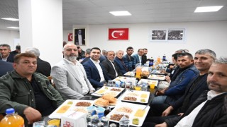 Kadirli’de Köy ve Mahalle Muhtarları İftar Programında Buluştu