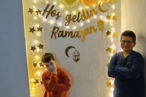 Ramazan Geldi: Çocuklardan Evlerde Ramazan Köşesi