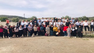 OŞYAD'ın Ellek'teki Anneler Günü Programı Büyük İlgi Gördü