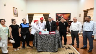 Osmaniye Valisi, ÇOGEP Projesi Öğrencileriyle Pasta Kesti