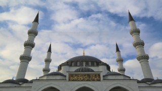 Osmaniye’de Cuma hutbesi: Peygamberimizin rahmet mesajı