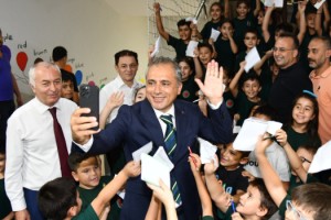 Başkan Çenet Çocuklarla Bir Araya Geldi
