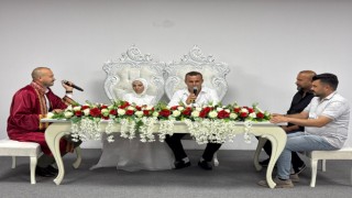 Başkan Uyutmaz Akrabasının Nikâhını Kıydı, Şahitler Abileri Oldu