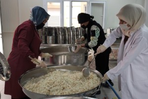 Toprakkale’de Yeni Aşevi Hizmete Girdi: İhtiyaç Sahiplerine Sıcak Destek