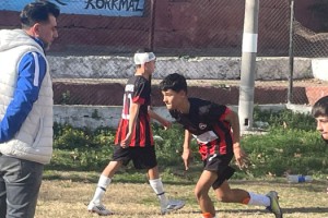 Toprakkalespor U15 Takımı Geleceğin Yıldızlarını Yetiştiriyor