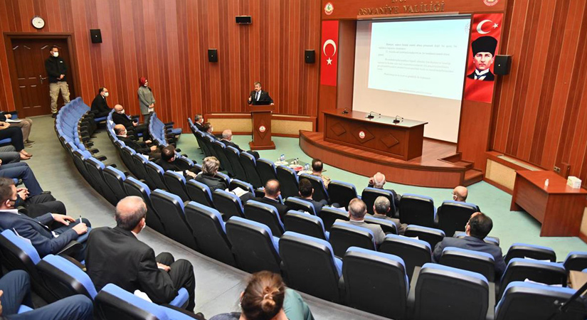 Osmaniye’de Bağımlılıkla mücadele toplantısı yapıldı