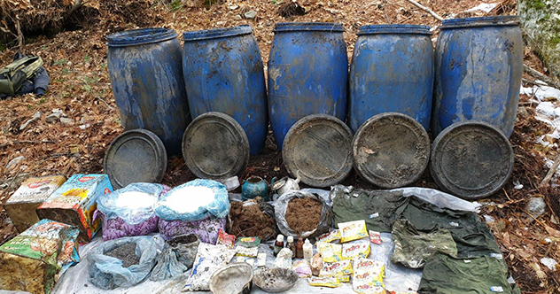 PKK sığınağında patlayıcı ve yaşam malzemesi ele geçirildi