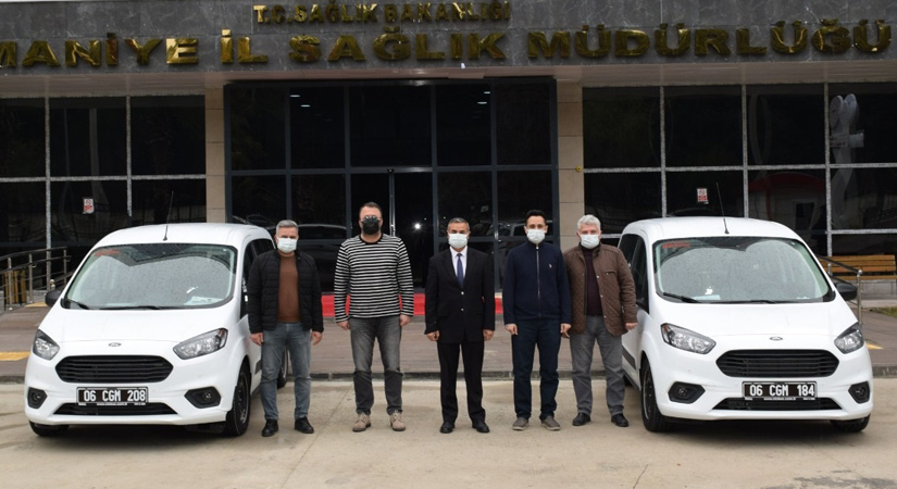 Sağlık Müdürlüğü’ne 2 hizmet aracı geldi
