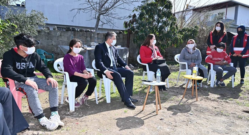 Vali Erdinç Yılmaz ev ziyaretlerini sürdürüyor