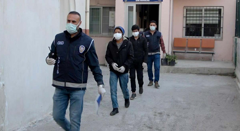 Yurda kaçak yollarla giren Afganlılar yakalandı