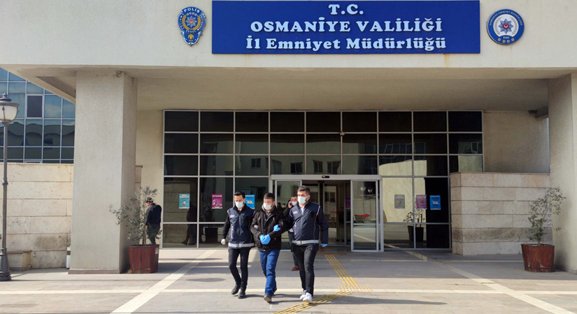 Göçmen kaçakçılığı suçundan aranıyordu!