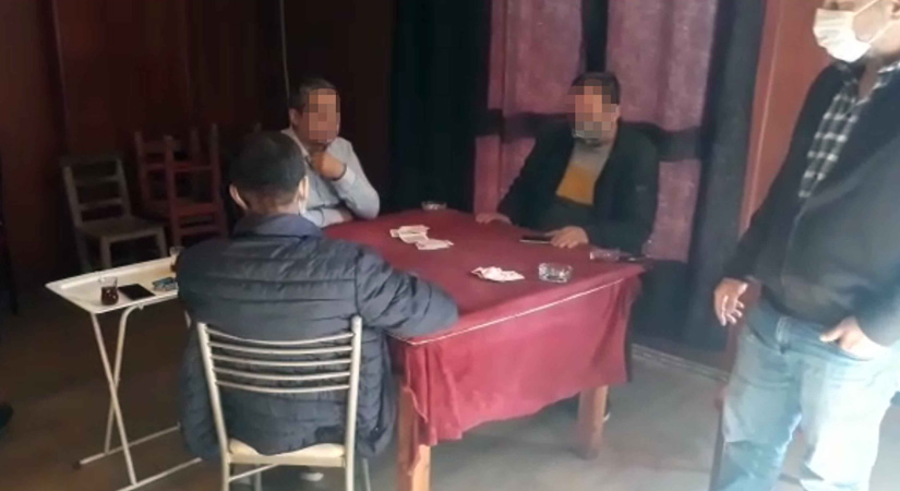 Polis ekiplerinden “kumar baskını”
