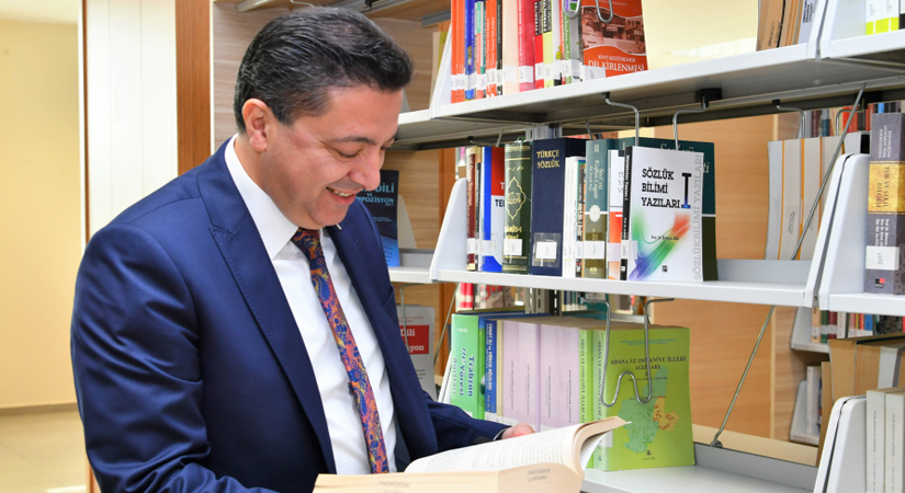 Rektör Uzun’dan kütüphane ziyareti