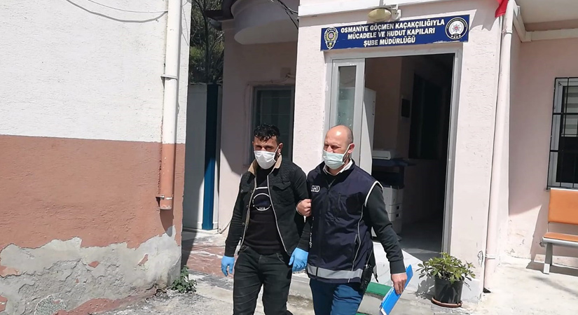 Türkiye'ye giriş yasağı bulunan Suriyeli yakalandı
