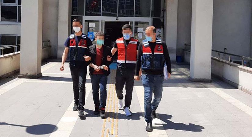 Hakkında 20 yıl 8 ay hapis cezası bulunan firari yakalandı