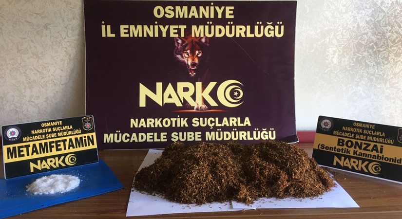 Uygulama noktasında durdurulan araçta uyuşturucu çıktı