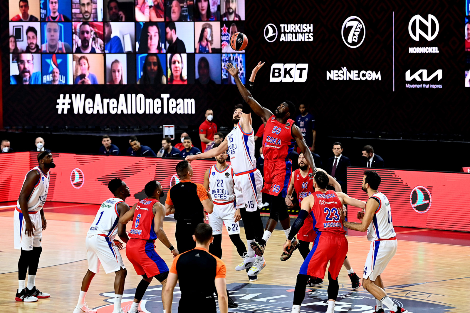Anadolu Efes finalde