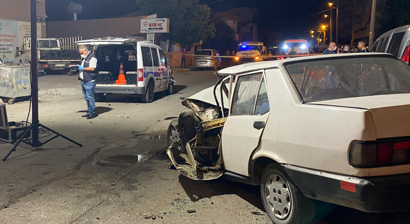 Kamyoneti gasbetti, kaza yaptı; 2’si Polis 5 yaralı
