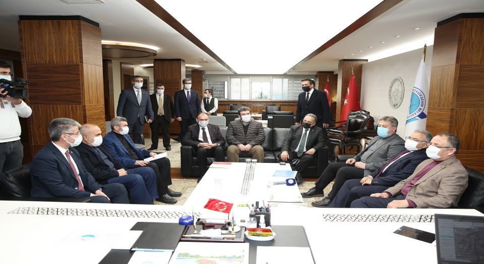 Mehmet Özhaseki'den memleket ziyareti