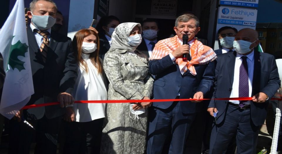Davutoğlu: "Türkiye'nin geleceğine Fethiye güneşi gibi doğacağız"